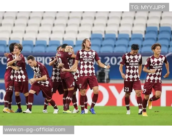 神户胜利与水原的激烈对决展现足球魅力与球队精神的较量 神户胜利与水原的激烈对决展现足球魅力与球队精神的较量