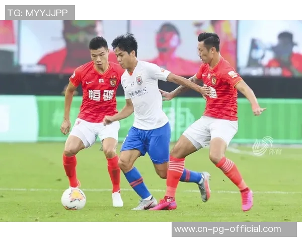 一方与恒大激战正酣谁能在这场对决中笑到最后